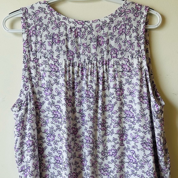 Loft Sleeveless Blouse Womens L Lavender Floral Soft Casual Summer Relaxed Top - Picture 5 of 10